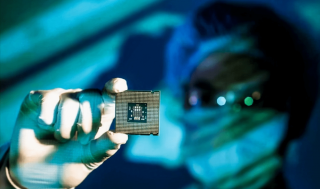 小小芯片，引致全球爭奪
